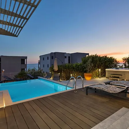 Luxurious In With Sauna Dom wakacyjny Makarska