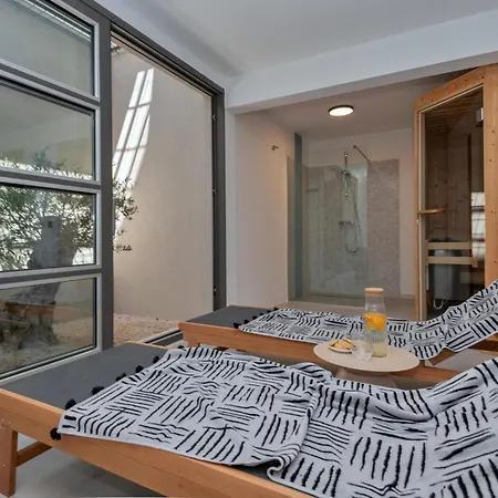 Luxurious In With Sauna Dom wakacyjny Makarska