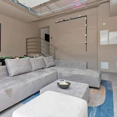 Luxurious In With Sauna Makarska