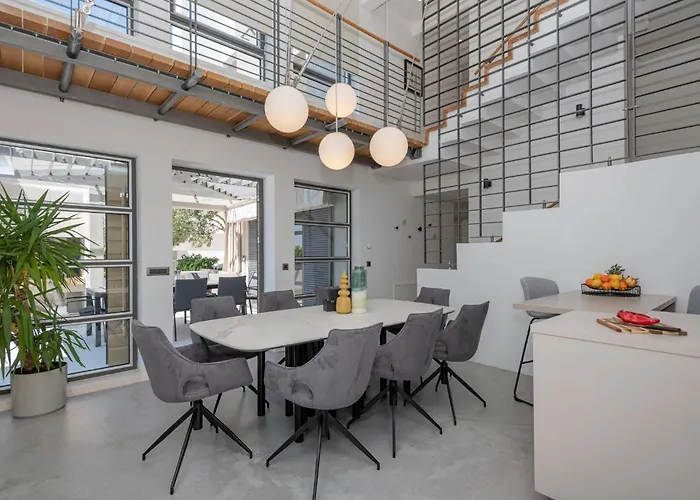 Ferienhaus Stunning In With Sauna Makarska